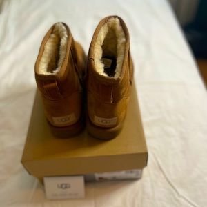 Ugg Classic Mini